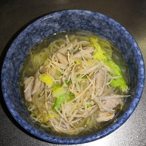 簡単ホルモン入り煮込みラーメン